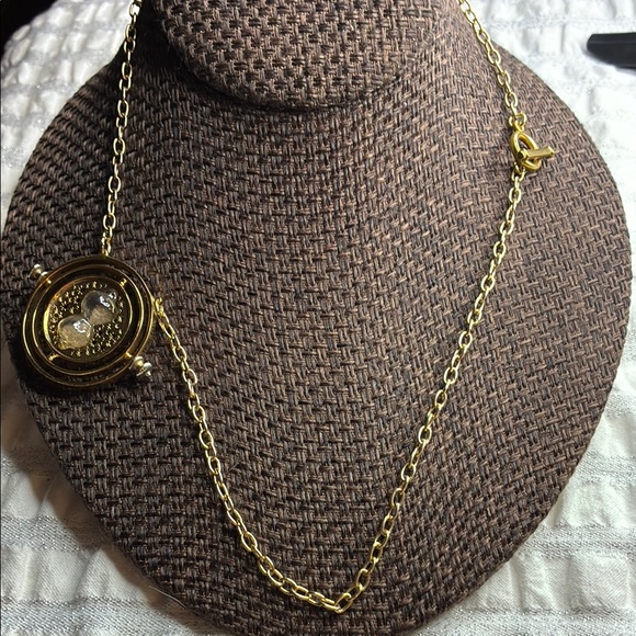 Harry Potter Time Turner Necklace like new - Picture 4 of 8